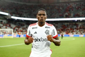 Flamengo: Evertton Araújo na vaga de Gerson contra o Botafogo?
