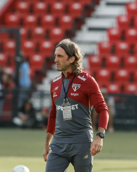 São Paulo na pausa: amistosos e preparação para a Copa do Mundo de Clubes