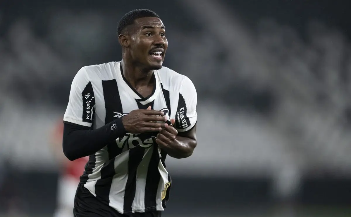 Cuiabano Sente-se à Vontade no Botafogo e Reafirma Confiança em Renato Paiva