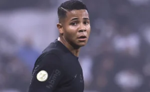 Flamengo Inicia Negociações para Empréstimo de Wesley, Atleta do Al-Nassr de Cristiano Ronaldo