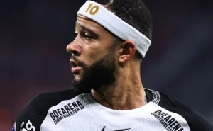 Depay definido para reestreia no Corinthians contra o Atlético-MG em 24/05