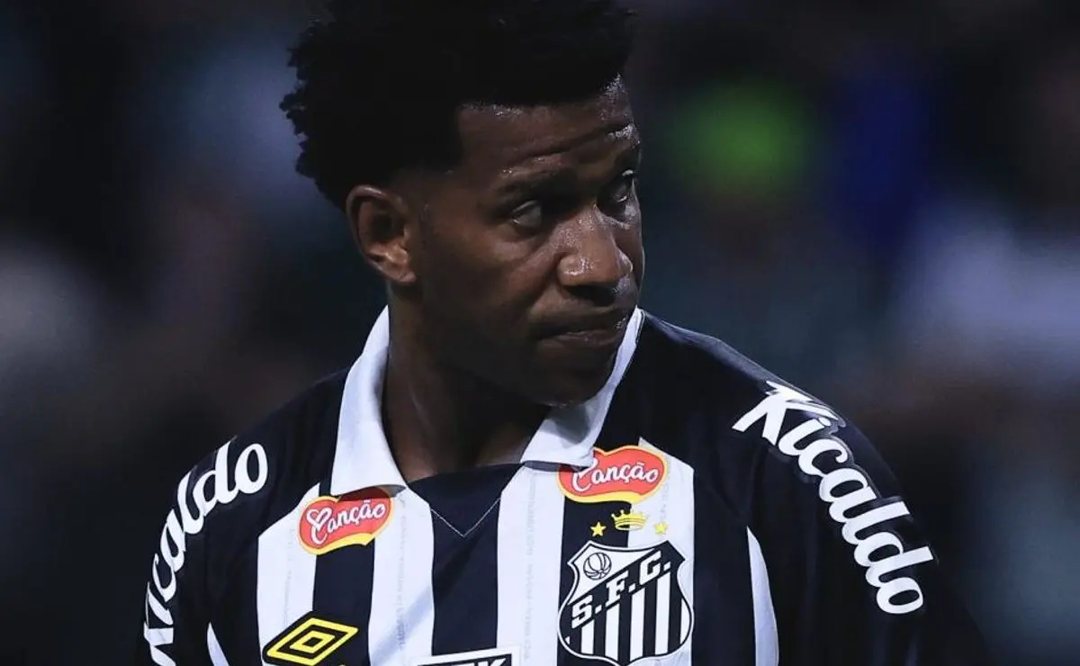 Gil se Aposenta Após Rescisão com o Santos de Marcelo Teixeira, Informa Portal