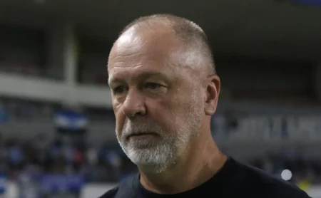 Luto: Familiares de Mano Menezes Falecem em Acidente, e Grêmio o Libera do Jogo