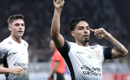 Bidu projeta clássico contra o Santos pelo Brasileirão Betano.