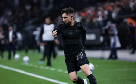 Coronado exalta foco e reação do Corinthians para o clássico com o Santos