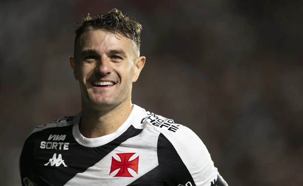 Vegetti Avalia Desempenho de Diniz no Vasco e Alerta Sobre Acomodação