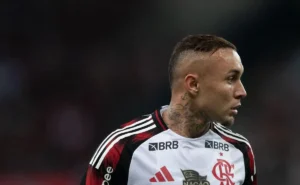 Santos Busca Everton Cebolinha: Negociação Condicionada a Empréstimo com Opção de Compra