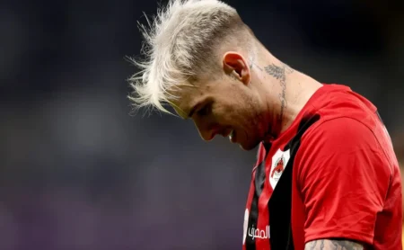 Cruzeiro demonstra interesse em Róger Guedes, mas altos valores afastam negociação