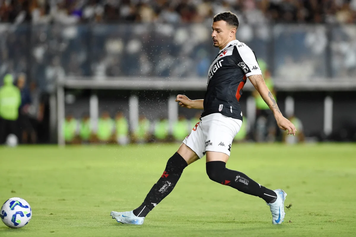 Hugo Moura: Decisão de Jogar Após Perda do Bebê é Explicada
