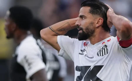 Santos Derrotado Novamente pelo Corinthians no Brasileirão Betano: Situação se Agrava