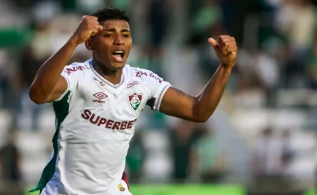 Hércules Balança as Redes e Garante Empate do Fluminense no Brasileirão