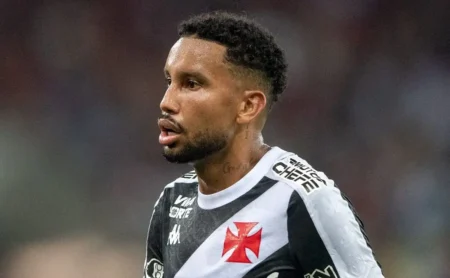 Jair deixa o Vasco e retorno ao Atlético-MG expõe bastidores com interesse do Galo