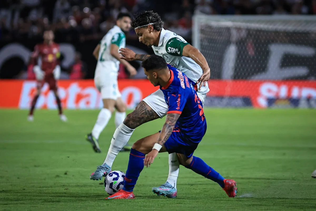 Ríos suspenso: Desfalque no Palmeiras para o jogo contra o Flamengo
