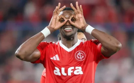 Internacional: Torcida Celebra Ricardo Mathias Após Empate com Mirassol
