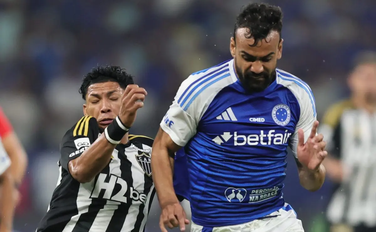 Cruzeiro e Atlético-MG empatam, Cruzeiro mantém invencibilidade e ascende no Brasileirão