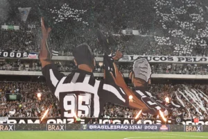 Botafogo Finaliza Venda de Ingressos para Jogo contra La U e PM Reforça Segurança