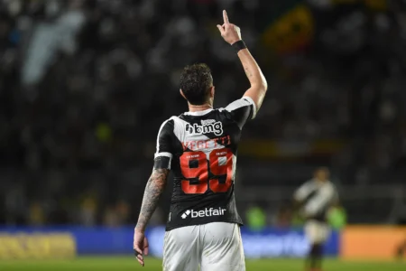 Os 50 gols de Vegetti pelo Vasco: uma retrospectiva.