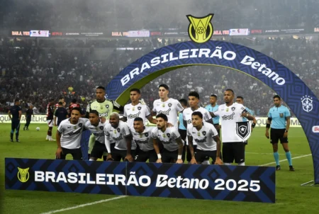 Botafogo: Paiva supera ausências, e time encontra aspectos positivos ante o Flamengo