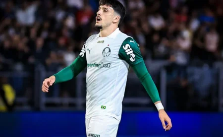 Palmeiras aguarda a Copa do Mundo de Clubes para renovar com Piquerez, cobiçado na Europa