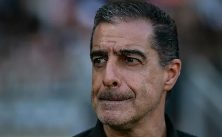 Renato Paiva acelera treinos no Botafogo visando recuperação de jogadores-chave para a Libertadores
