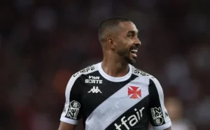Paulo Henrique: Destaque em números e superação na lateral-direita do Brasileirão Betano