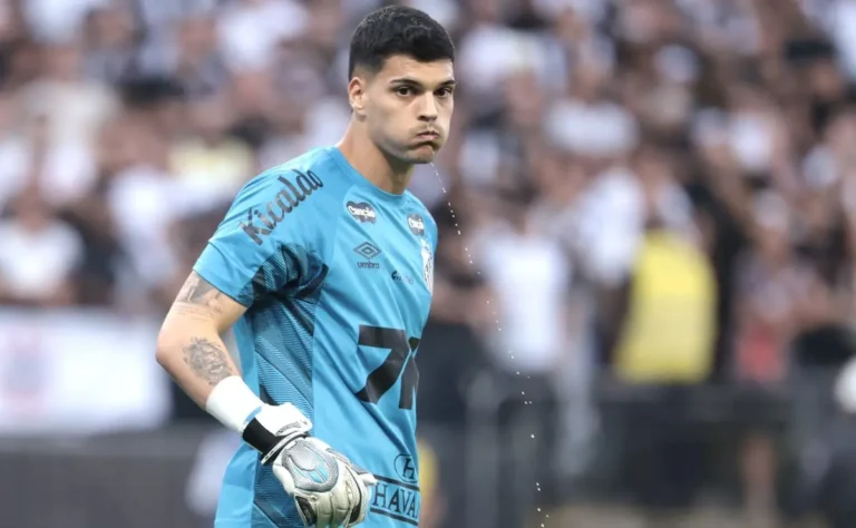 Porto e Galatasaray na disputa por goleiro do Santos; Brazão atrai interesse da Premier League
