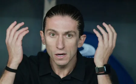 BAP Avalia Possível Saída de Filipe Luís do Flamengo Após o Super Mundial