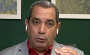 Zinho rebate críticas a Abel Ferreira e expõe contradições sobre o Palmeiras.
