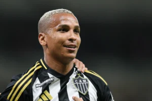 Atlético-MG: Denúncia do Cuiabá é "imprópria" e alega cobrança de "valores indevidos" por Deyverson