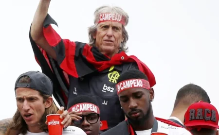 Jorge Jesus Afasta Pressão de Filipe Luís no Flamengo