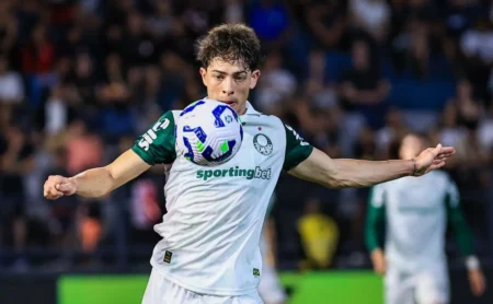 Chelsea Reacende Interesse em Giay, Diante da Resistência do Palmeiras