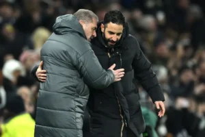 United e Tottenham disputam final da Liga Europa com técnicos sob pressão
