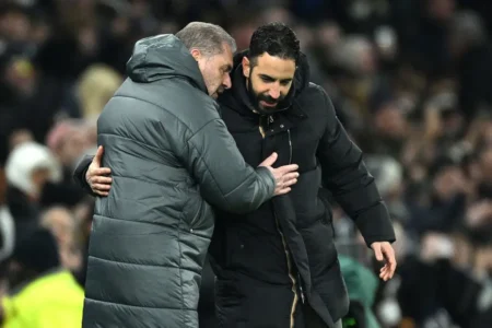 United e Tottenham disputam final da Liga Europa com técnicos sob pressão