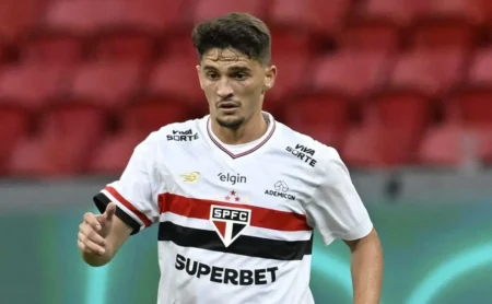 São Paulo avança na renovação com Pablo Maia após volante rejeitar ofertas europeias
