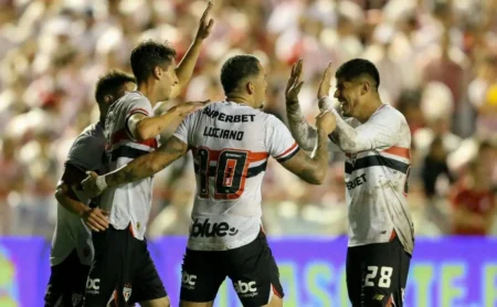 São Paulo bate o Náutico e garante vaga nas oitavas da Copa do Brasil Betano