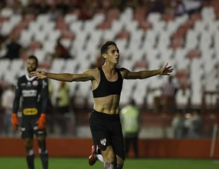 Rodriguinho marca pelo São Paulo após três anos e expressa alívio: "Não imaginava estar aqui"