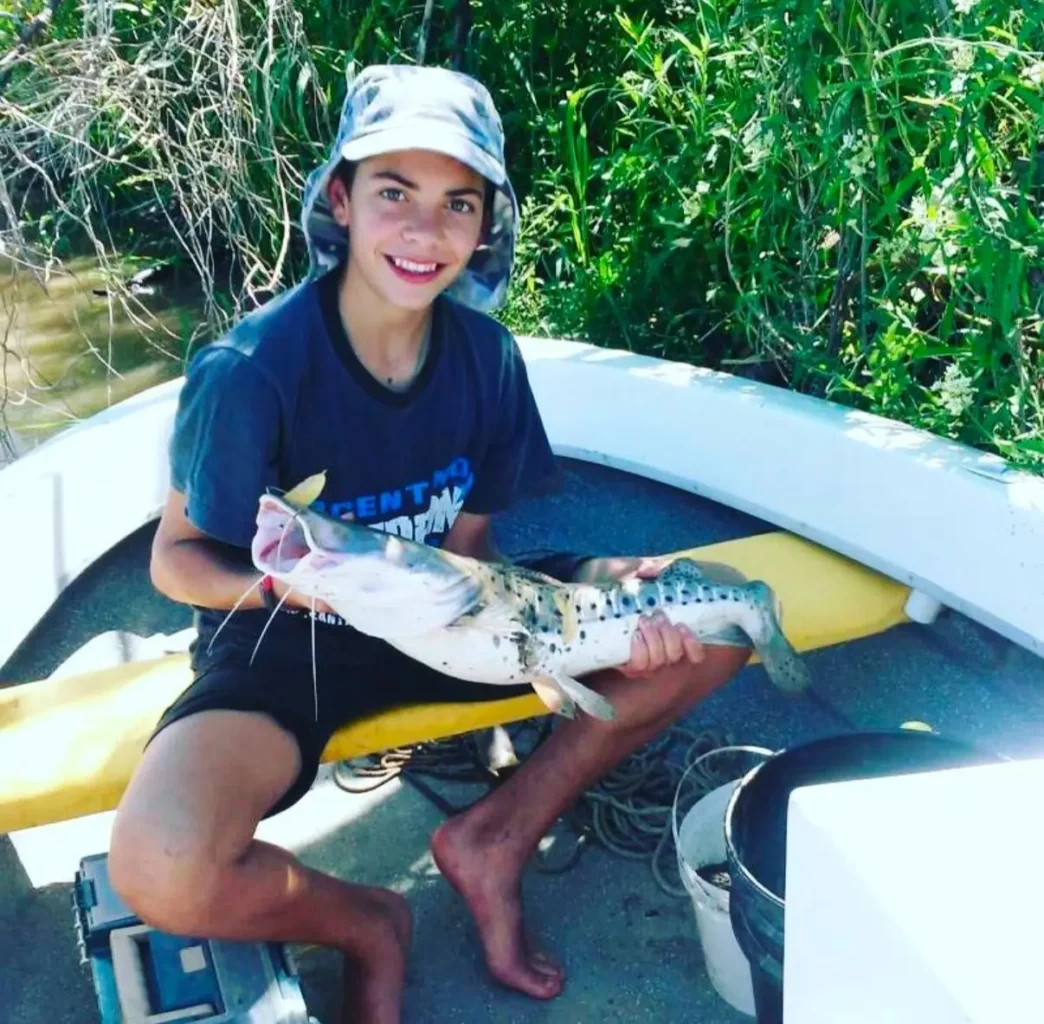 Giay: Trajetória de Pescador, Sonhos no Palmeiras e a Paixão por Messi