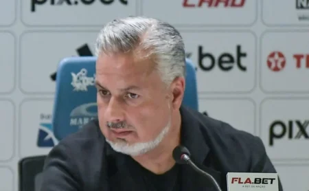 José Boto rescinde contrato com Pablo, zagueiro afastado desde o início do ano.
