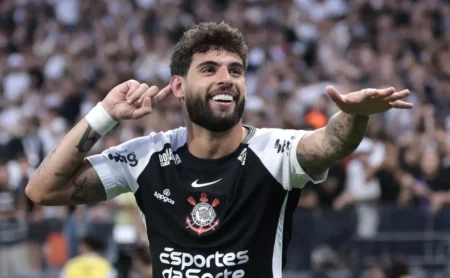 Yuri Alberto entre os 3 maiores goleadores do Brasil em 2025