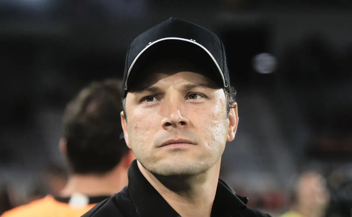 Pivetti analisa Vasco x Operário-PR e compara estilo de jogo com o de Fernando Diniz: “Imposição”