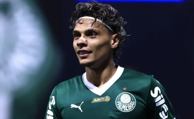 Richard Ríos Permanece no Palmeiras: Porto Desiste de Contratação Após Proposta Recusada