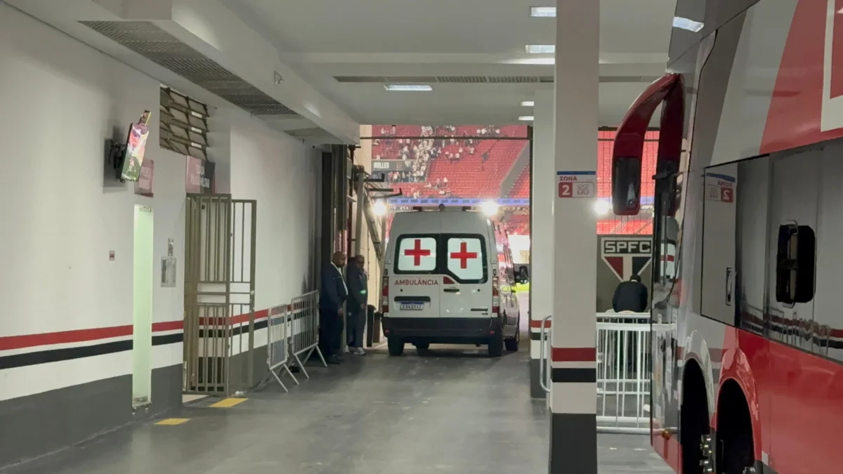 São-paulino ferido após acidente com placa metálica apresenta melhora, mas segue na UTI