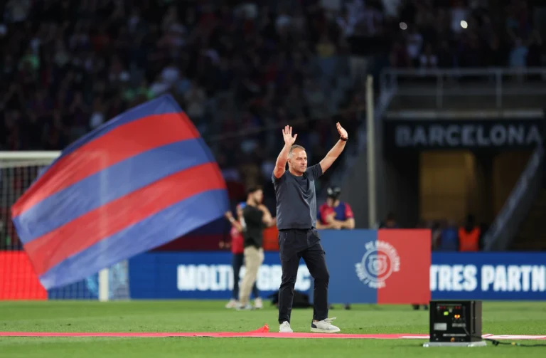 Barcelona e Hansi Flick: Contrato renovado até 2027