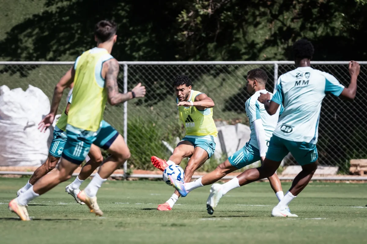 Cruzeiro em Goiânia: Possíveis Alterações na Escalação; Confira o Time Provável