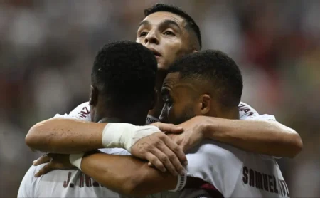 Fluminense vence de virada a Aparecidense e garante vaga na Copa do Brasil; confira os detalhes