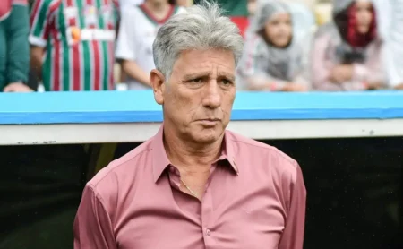 Renato Gaúcho comemora vitória do Fluminense e reitera críticas ao calendário exaustivo do futebol nacional