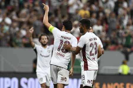 Fluminense converte goleada contra o Aparecidense em treino visando o clássico