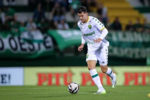 Nathan Afastado: Lesão na Coxa Esquerda o Tirará dos Próximos Jogos do Cuiabá na Série B