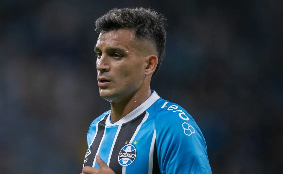 Grêmio reformula política de contratações após limite de estrangeiros e prioriza jogadores brasileiros