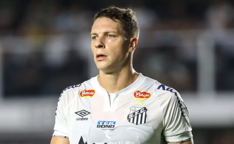 Furch retorna e é inscrito no Brasileirão: Santos volta a ter Julio à disposição